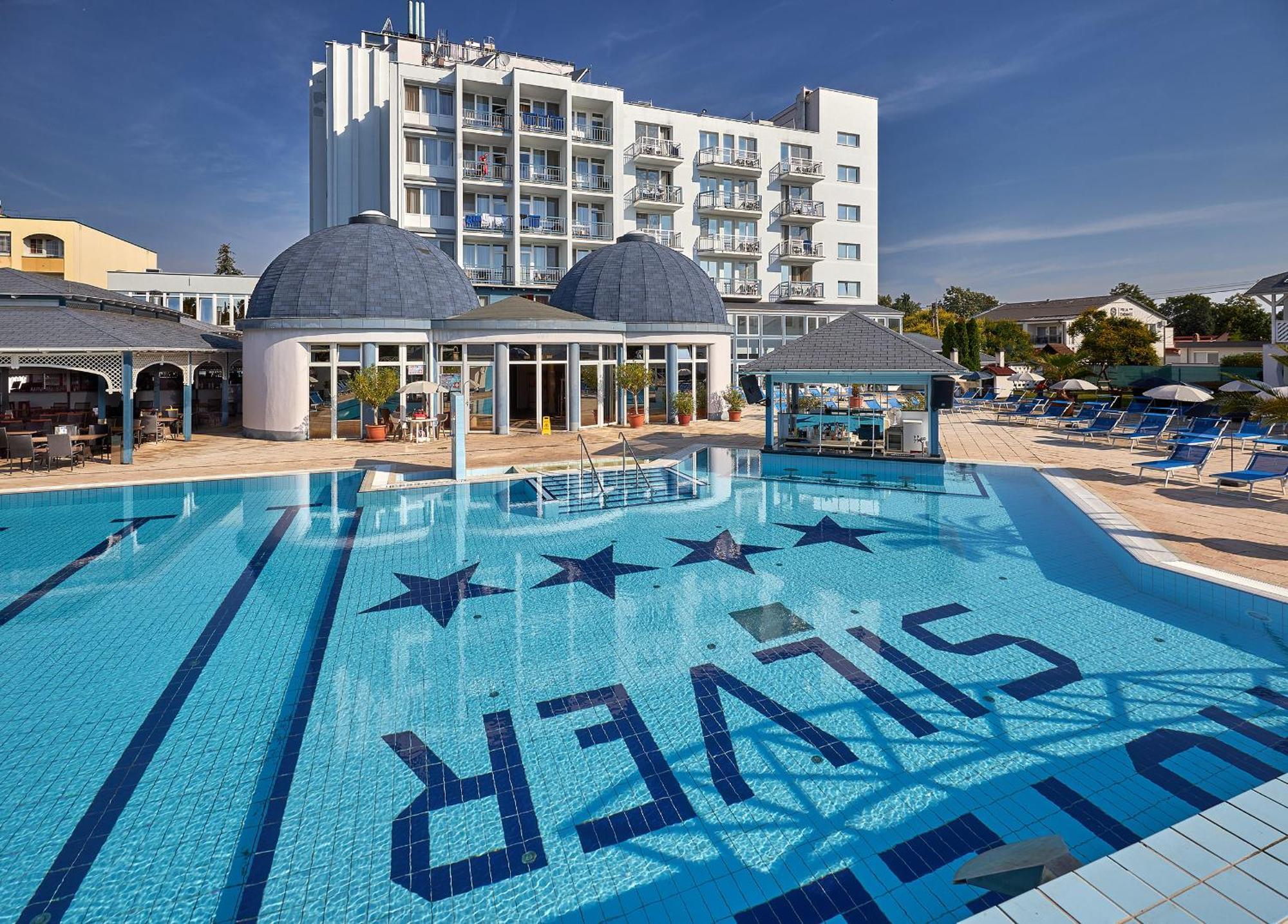Hotel Silver Hajdúszoboszló Exterior foto